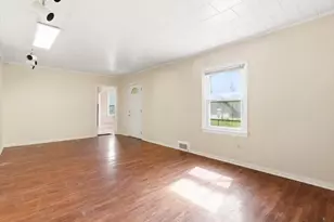 95 Sycamore Ave, Livingston, NJ 07039 - Photo 5