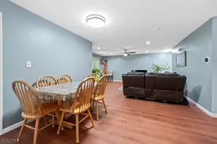 203 Rhoads Dr, Montgomery Township, NJ 08502 - Photo 9