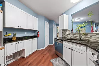 203 Rhoads Dr, Montgomery Township, NJ 08502 - Photo 13