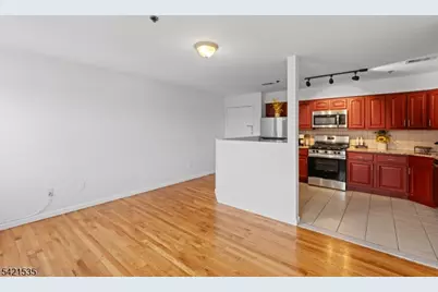 401 Bergenline Ave, Union City, NJ 07087 - Photo 7