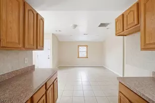 550 Norwood St, East Orange, NJ 07018 - Photo 7