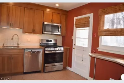 50 Auburn Rd, Parsippany, NJ 07054 - Photo 3