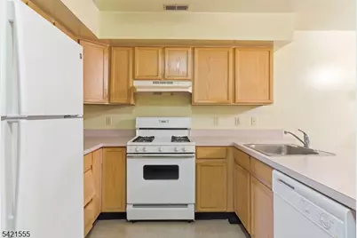 94 19th Ave, Newark, NJ 07103 - Photo 7