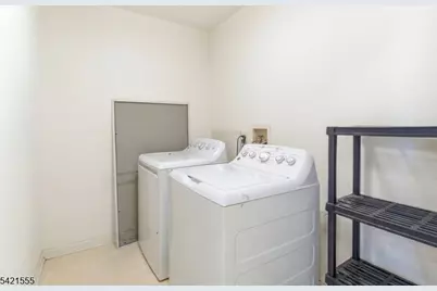 94 19th Ave, Newark, NJ 07103 - Photo 17