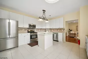 614 Turlington Ct, Livingston, NJ 07039 - Photo 19