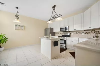 614 Turlington Ct, Livingston, NJ 07039 - Photo 17