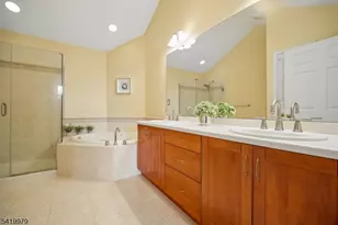 614 Turlington Ct, Livingston, NJ 07039 - Photo 29