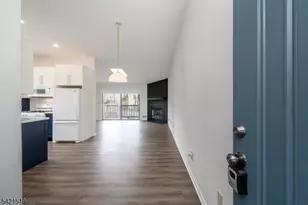 1002 Spruce Hills Dr, Glen Gardner, NJ 08826 - Photo 3