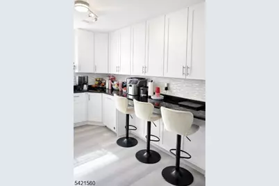 70 Port Ave, Elizabeth, NJ 07206 - Photo 5