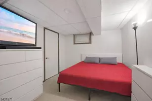 13 May St, Newark, NJ 07104 - Photo 21