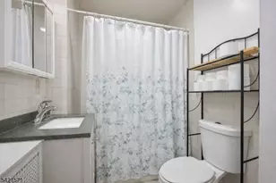 13 May St, Newark, NJ 07104 - Photo 17