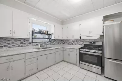 13-15 May St, Newark, NJ 07104 - Photo 7