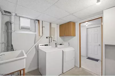 13-15 May St, Newark, NJ 07104 - Photo 25