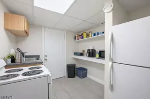 13 May St, Newark, NJ 07104 - Photo 29