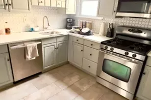 511 Hussa St, Linden, NJ 07036 - Photo 1