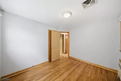 52 Broadway, Clark Township, NJ 07066 - Photo 17