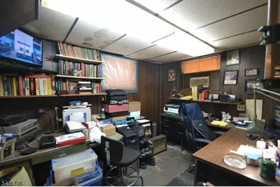 74 Cathedral Ave, Clifton, NJ 07014 - Photo 29