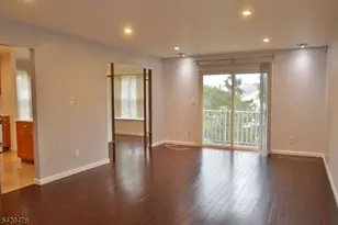 28 Joseph Dr, East Hanover Township, NJ 07936 - Photo 3