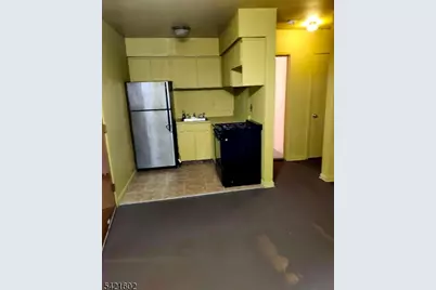 744-750 Hazard Pl #1C, Elizabeth, NJ 07208 - Photo 5