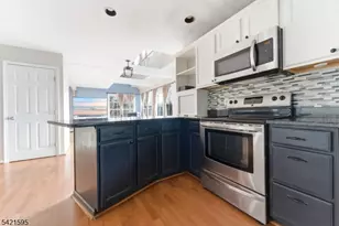 675 Uniontown Rd, Lopatcong Township, NJ 08865 - Photo 9