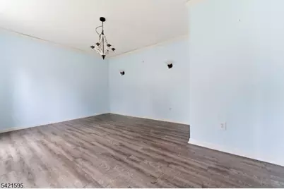 675 Uniontown Rd, Lopatcong Township, NJ 08865 - Photo 11