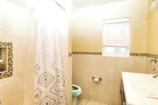 824 Chestnut St, Roselle, NJ 07203 - Photo 25