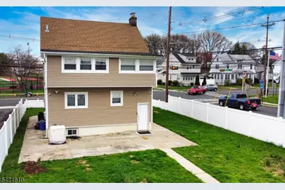 824 Chestnut St, Roselle, NJ 07203 - Photo 5