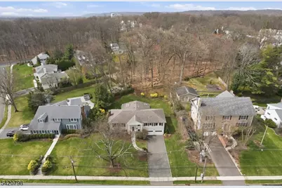 61 Barchester Way, Westfield, NJ 07090 - Photo 3