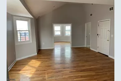 784 S 19th St, Newark, NJ 07103 - Photo 3