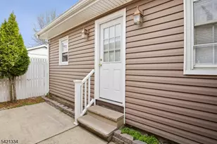 464 Meade St, Orange, NJ 07050 - Photo 33