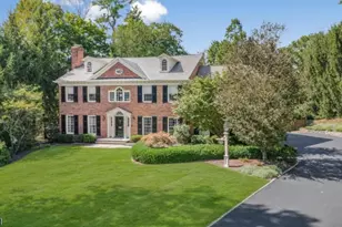 31 Forest Dr, Millburn, NJ 07078 - Photo 7