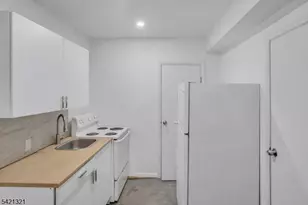 90 Park Ave, Paterson, NJ 07501 - Photo 29