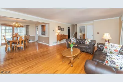 4 Oak Rdg, North Caldwell, NJ 07006 - Photo 3