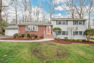 4 Oak Ridge, North Caldwell, NJ 07006 - Photo 1