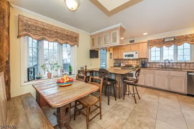 10 Cleveland Rd, Caldwell, NJ 07006 - Photo 9