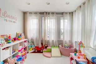 210 Pershing Ave, Roselle Park, NJ 07204 - Photo 5