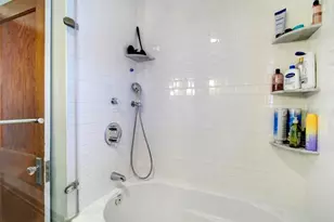 210 Pershing Ave, Roselle Park, NJ 07204 - Photo 25