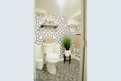 210 Pershing Ave, Roselle Park, NJ 07204 - Photo 15