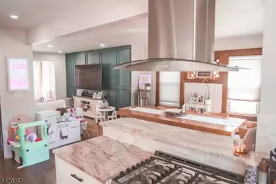 210 Pershing Ave, Roselle Park, NJ 07204 - Photo 3