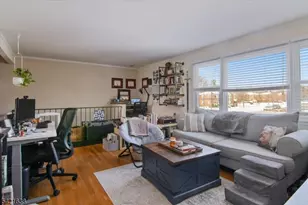 323 Pitney Pl, Morris Township, NJ 07960 - Photo 9