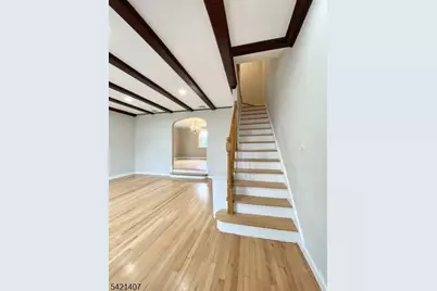 29 Sussex Rd, Clifton, NJ 07012 - Photo 3