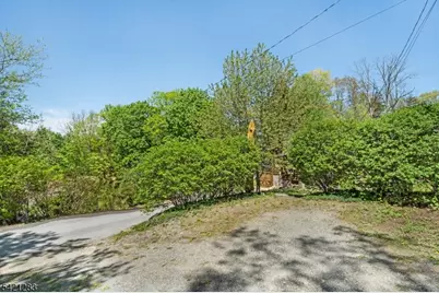 107 Cedar Dr, Andover Township, NJ 07860 - Photo 27