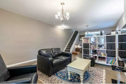 23 Howell Pl, Kearny, NJ 07032 - Photo 7