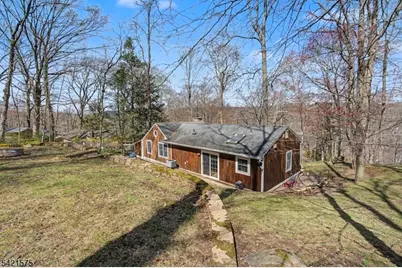 159 Glenside Trail, Byram Township, NJ 07871 - Photo 9