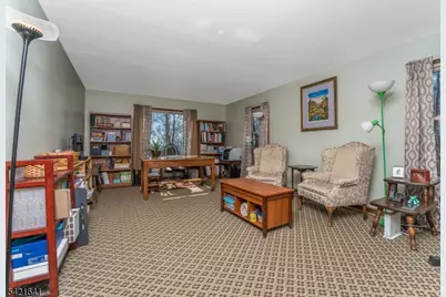 514 Lannon Ln, Bethlehem Township, NJ 08826 - Photo 7