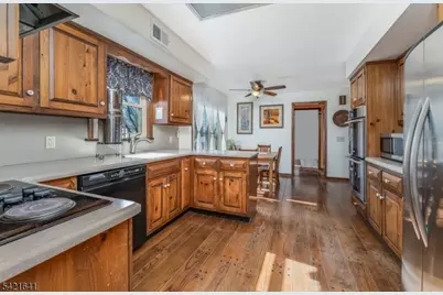 514 Lannon Ln, Bethlehem Township, NJ 08826 - Photo 13