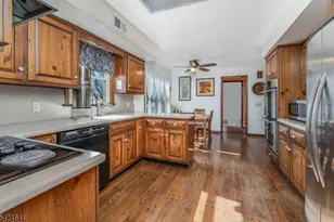 514 Lannon Ln, Bethlehem Township, NJ 08826 - Photo 13