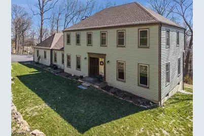 514 Lannon Ln, Bethlehem Township, NJ 08826 - Photo 3