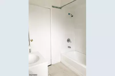 227 E 3rd Ave #3, Roselle, NJ 07203 - Photo 5