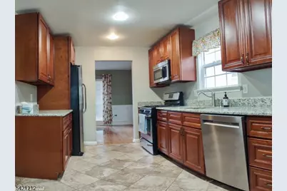 6 Whitehead Rd, Bridgewater, NJ 08807 - Photo 3